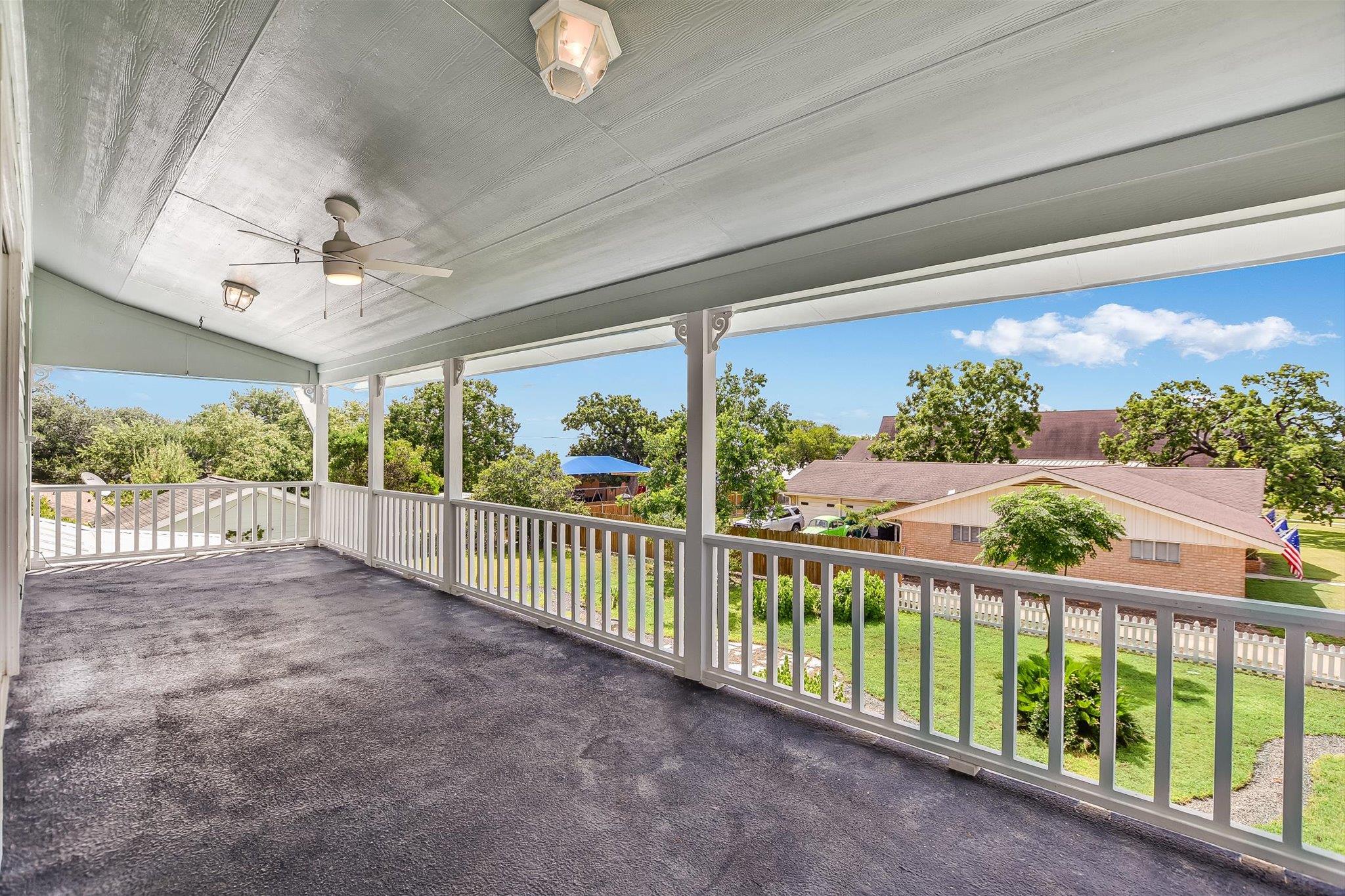 864 N Franklin St, La Grange, TX 78945