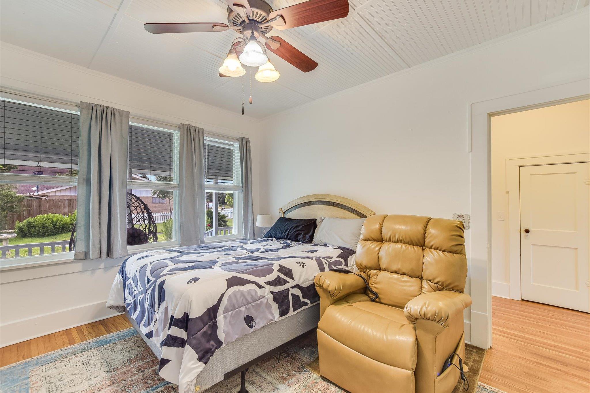 864 N Franklin St, La Grange, TX 78945