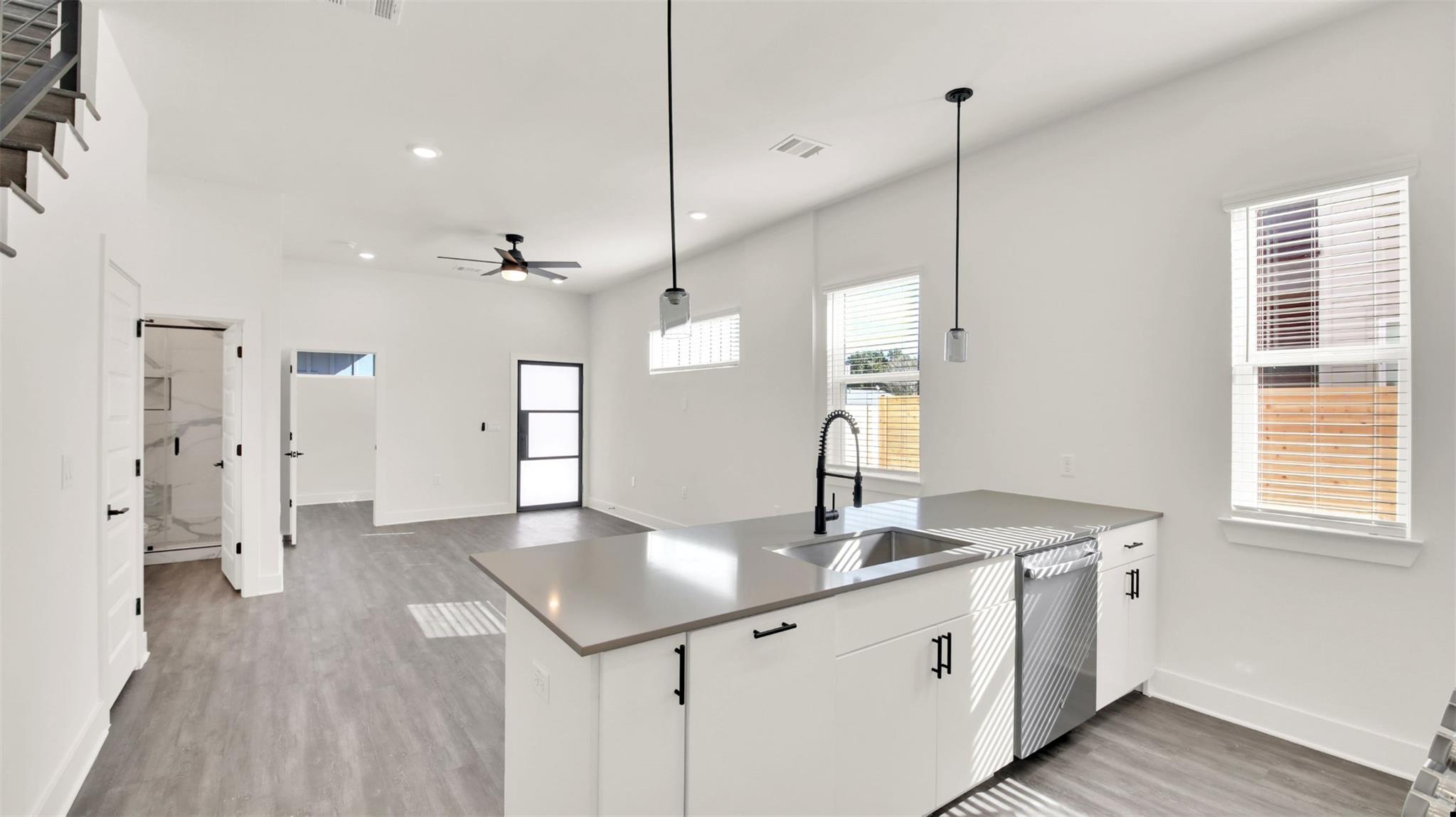 1106 Begonia Ter # 2, Austin, TX 78741