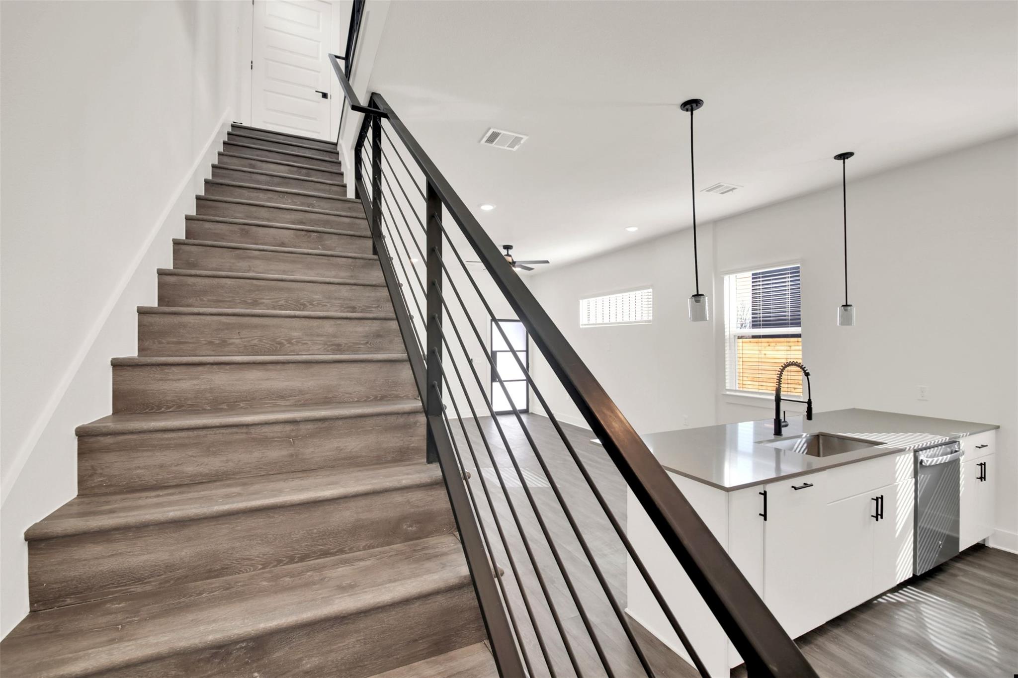 1106 Begonia Ter # 2, Austin, TX 78741