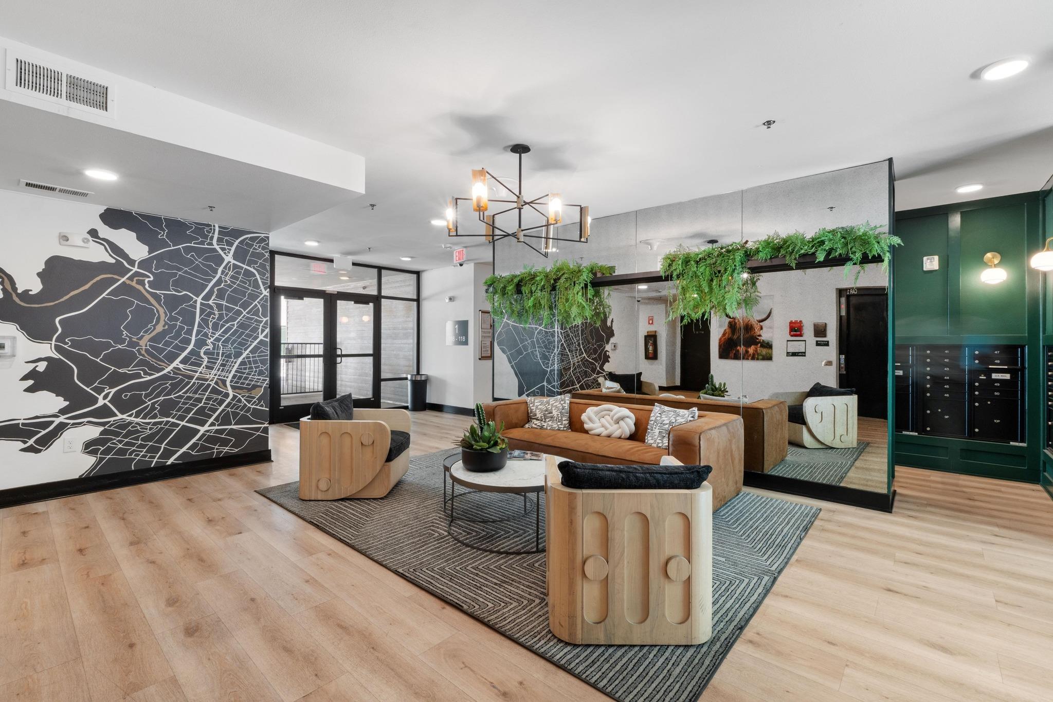 2500 Longview St # 303, Austin, TX 78705