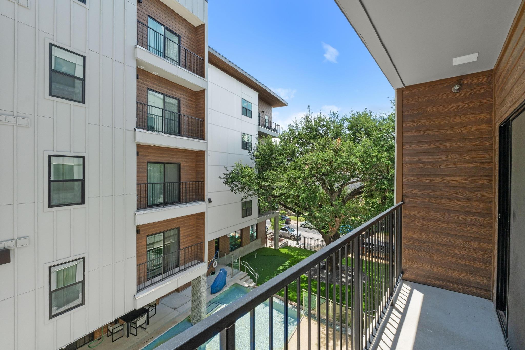 2500 Longview St # 303, Austin, TX 78705