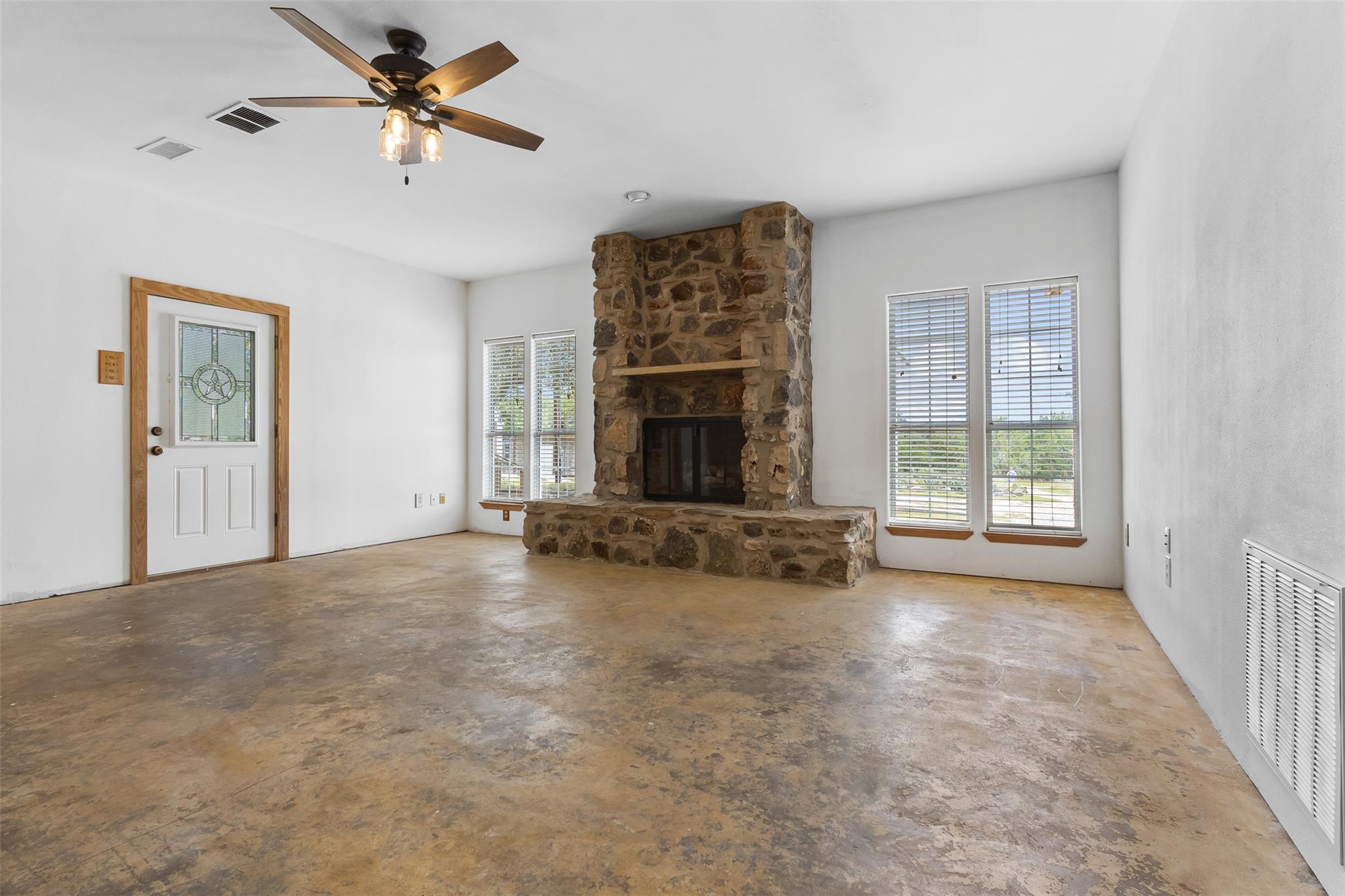 700 Camino De Rancho, Wimberley, TX 78676