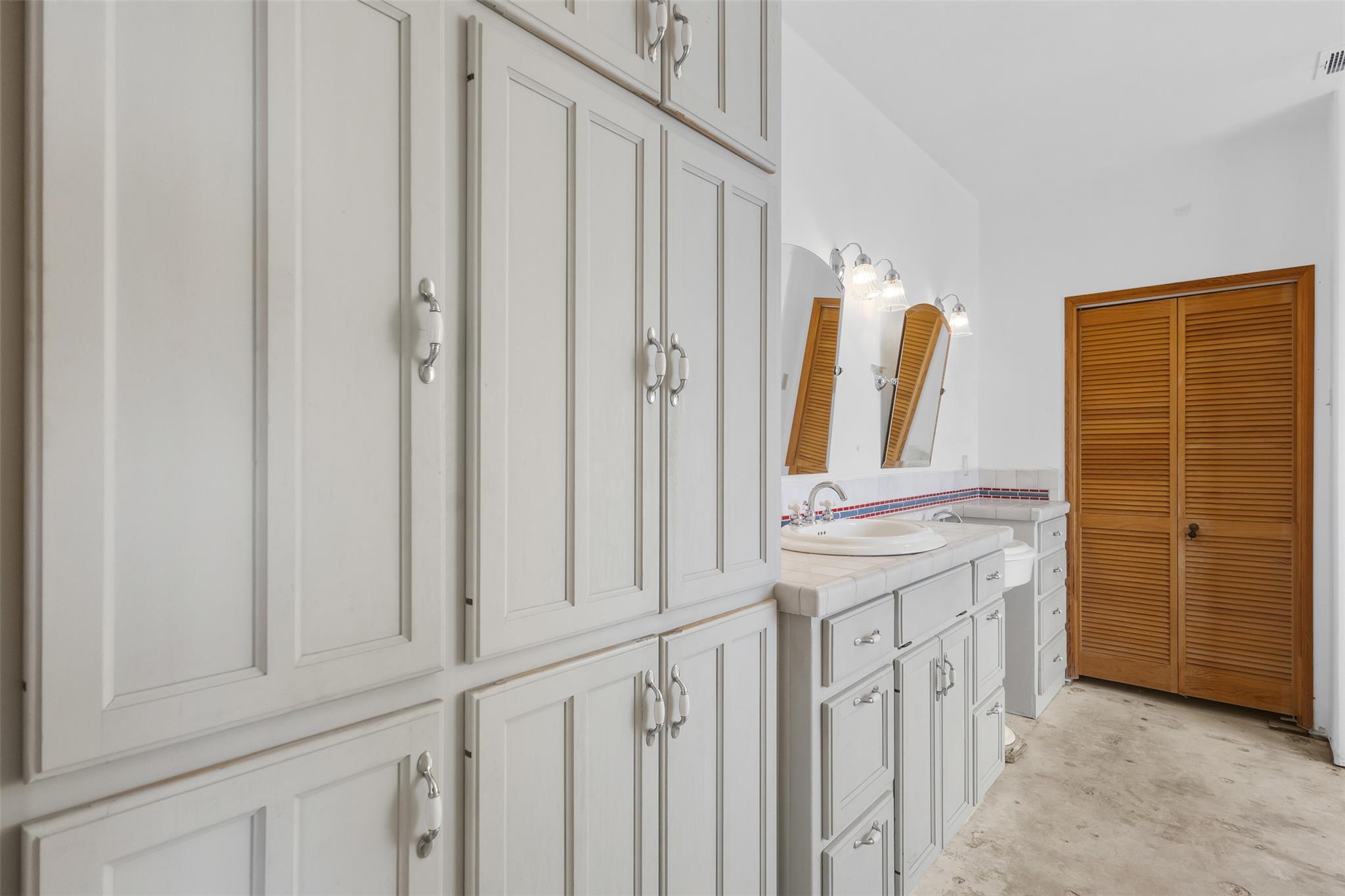 700 Camino De Rancho, Wimberley, TX 78676