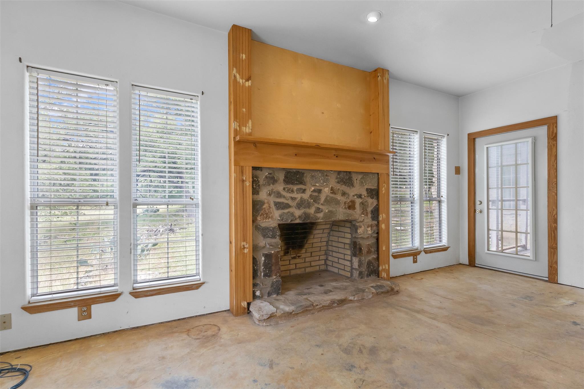 700 Camino De Rancho, Wimberley, TX 78676