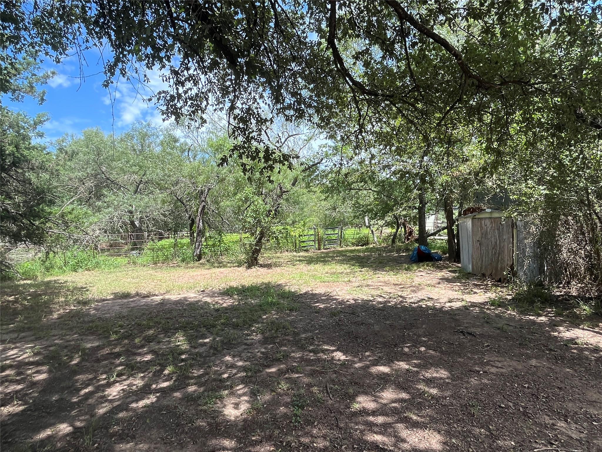 354 Lower Red Rock Rd, Bastrop, TX 78602