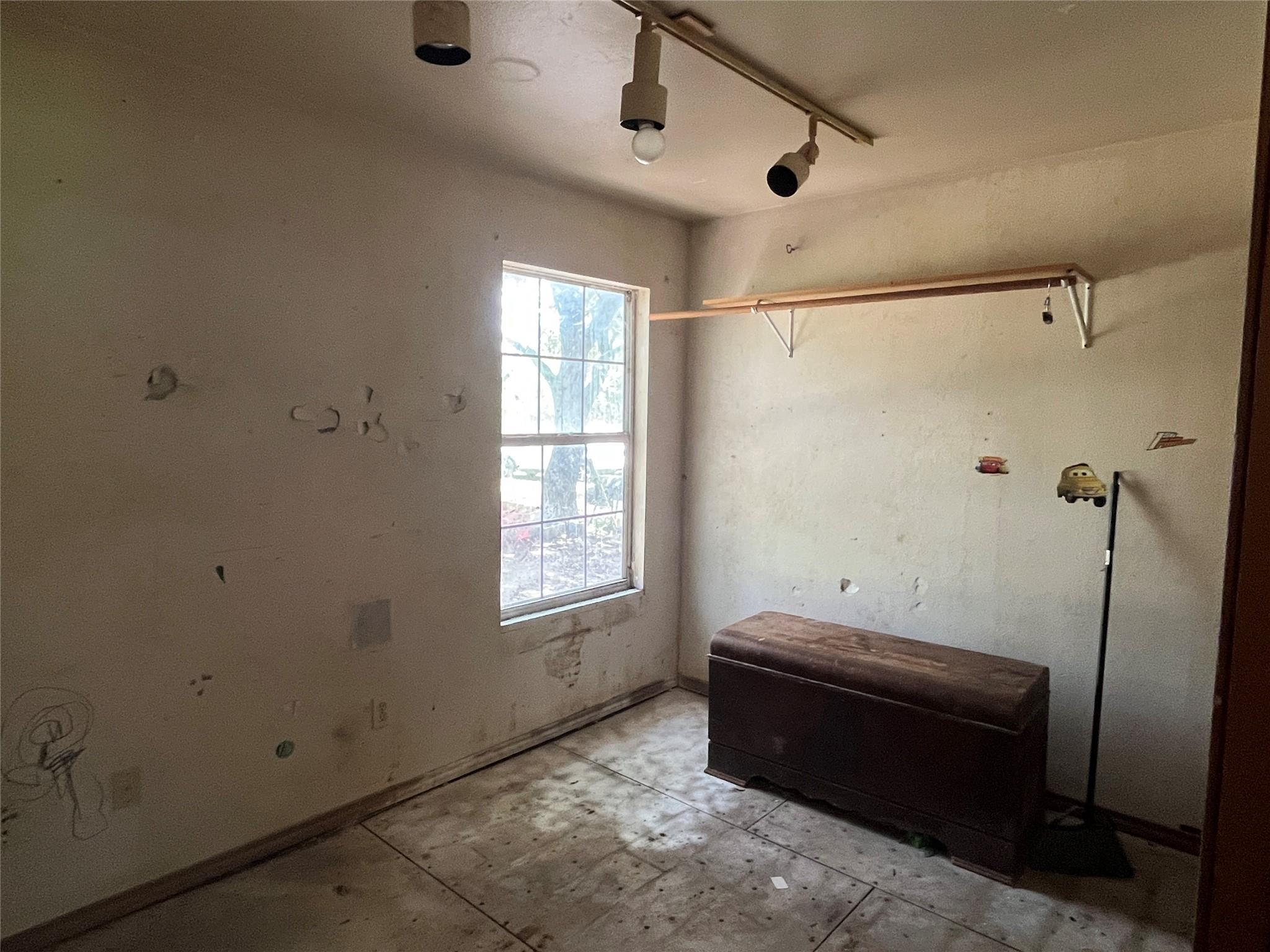 354 Lower Red Rock Rd, Bastrop, TX 78602