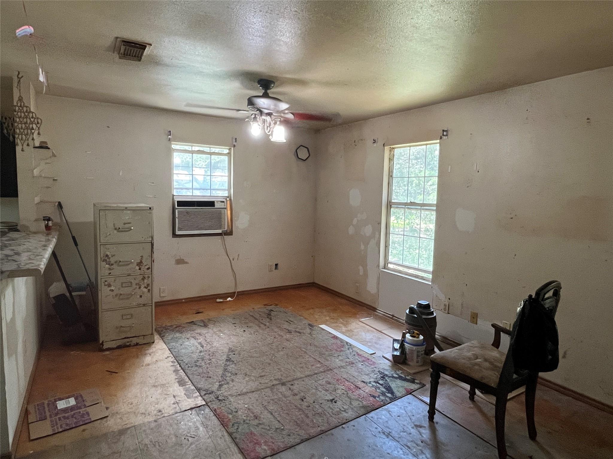 354 Lower Red Rock Rd, Bastrop, TX 78602