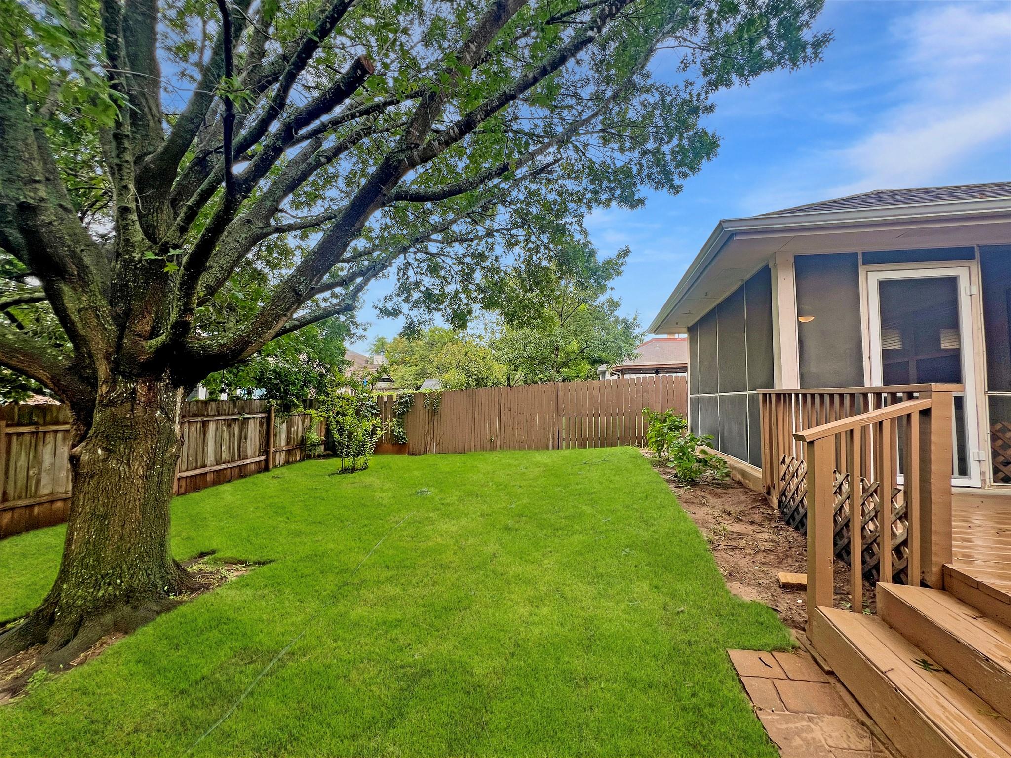 612 Thrush Dr, Leander, TX 78641