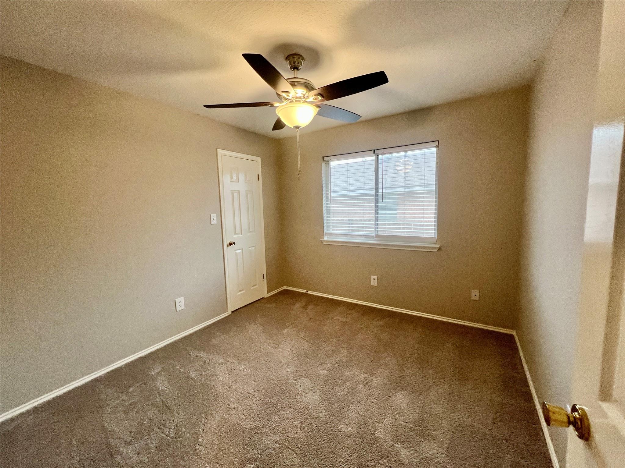 612 Thrush Dr, Leander, TX 78641