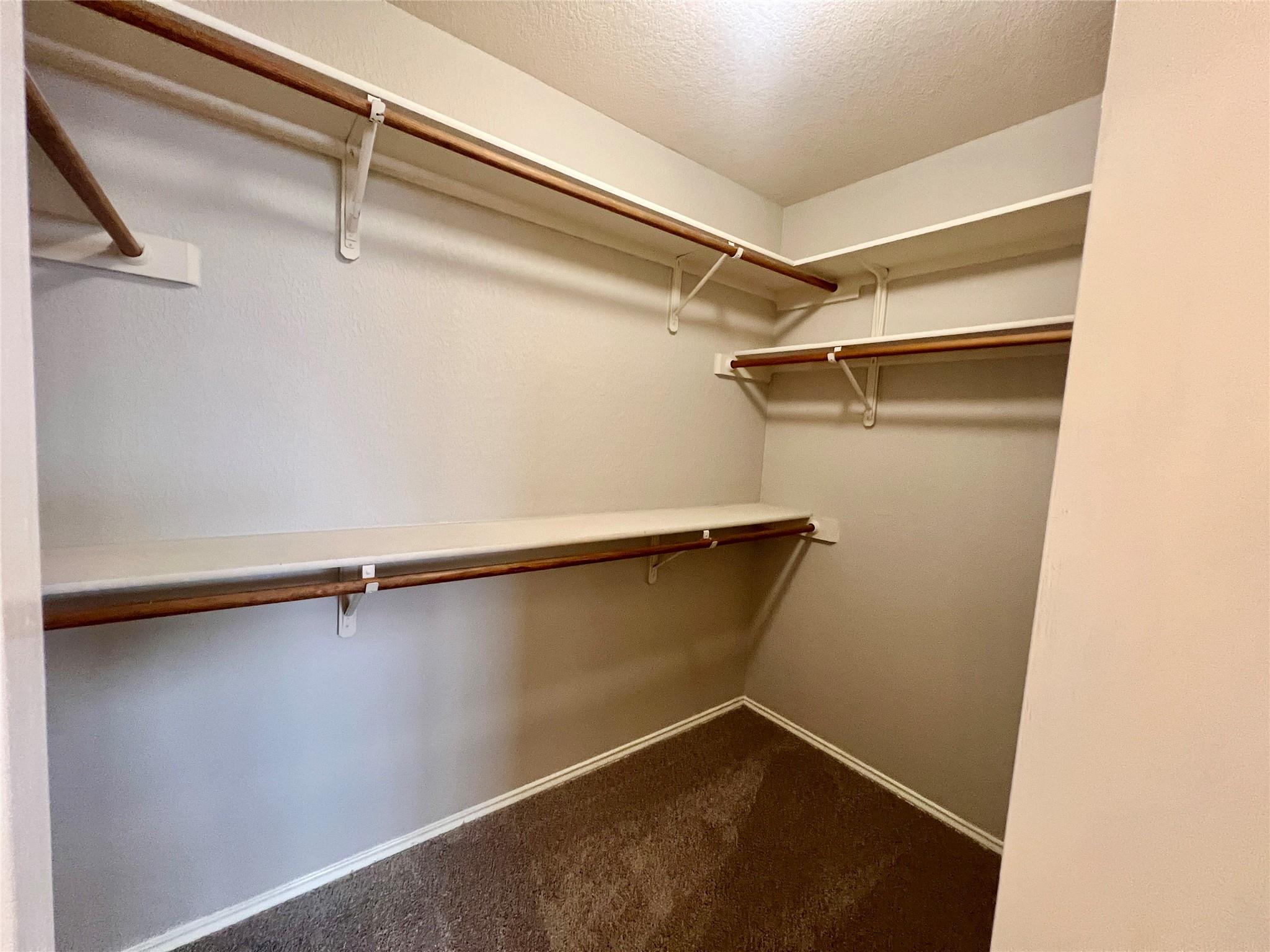 612 Thrush Dr, Leander, TX 78641