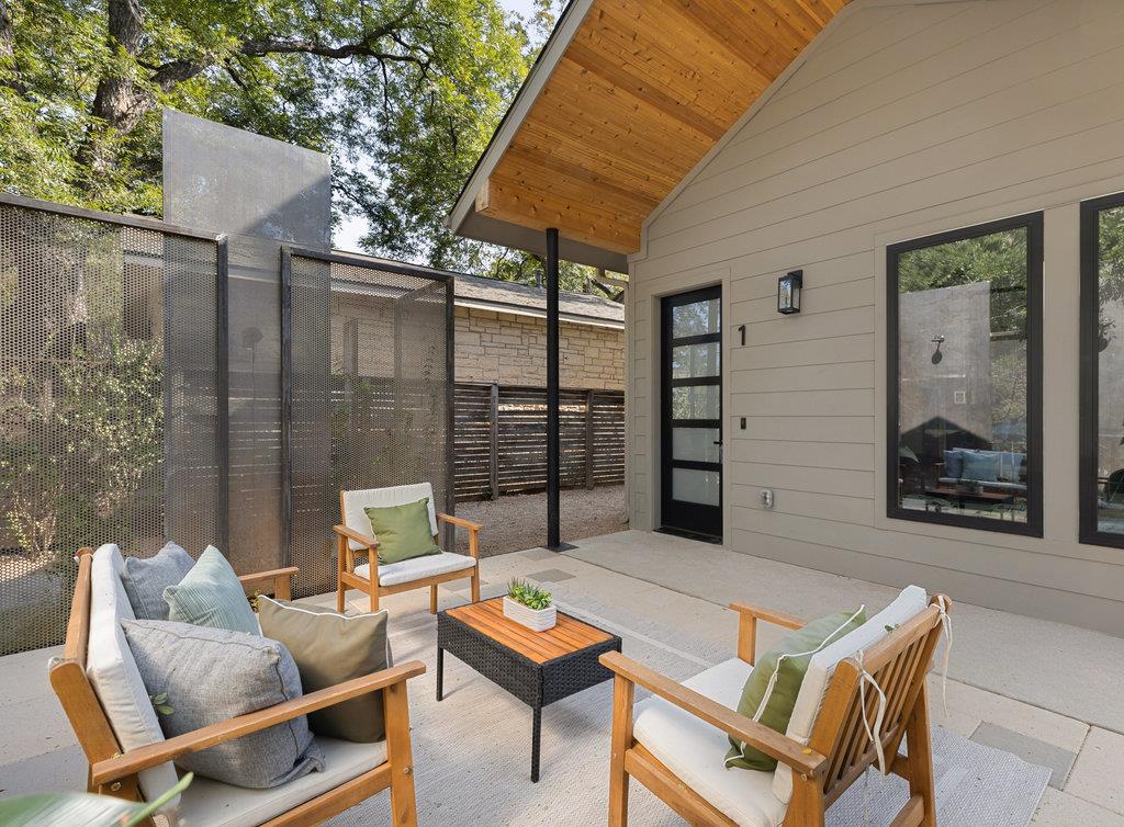 1401 E 3rd St # 1, Austin, TX 78702