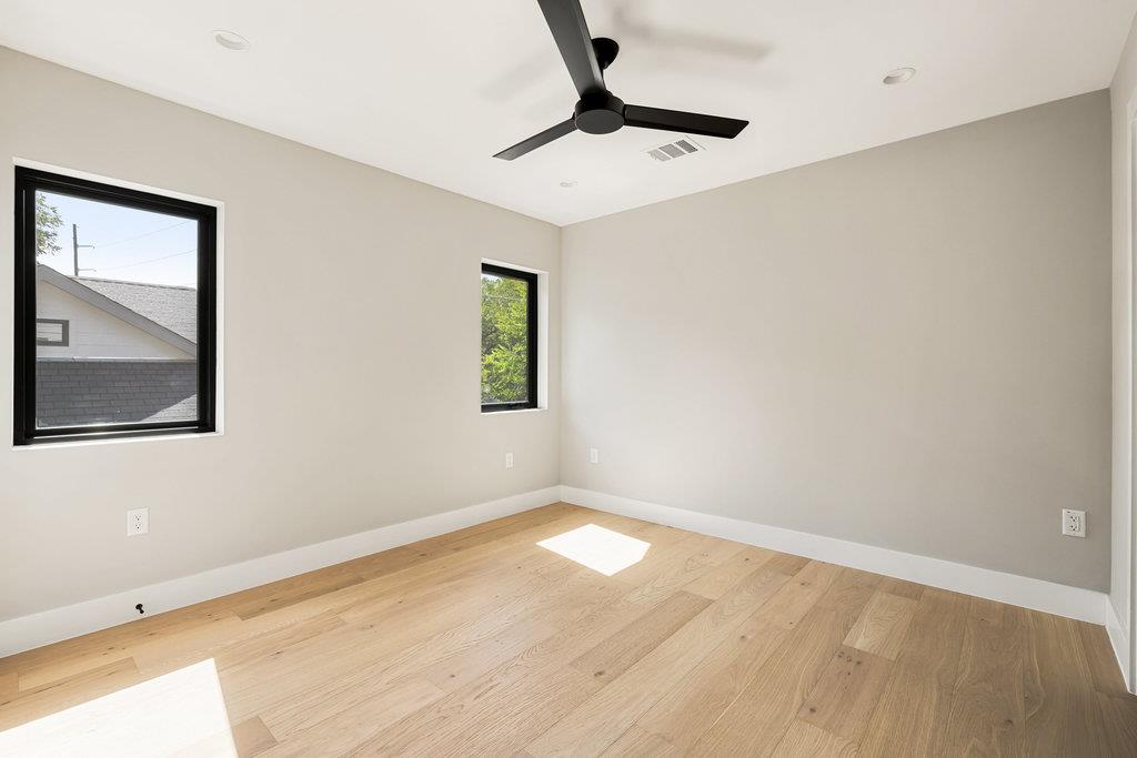 1401 E 3rd St # 1, Austin, TX 78702