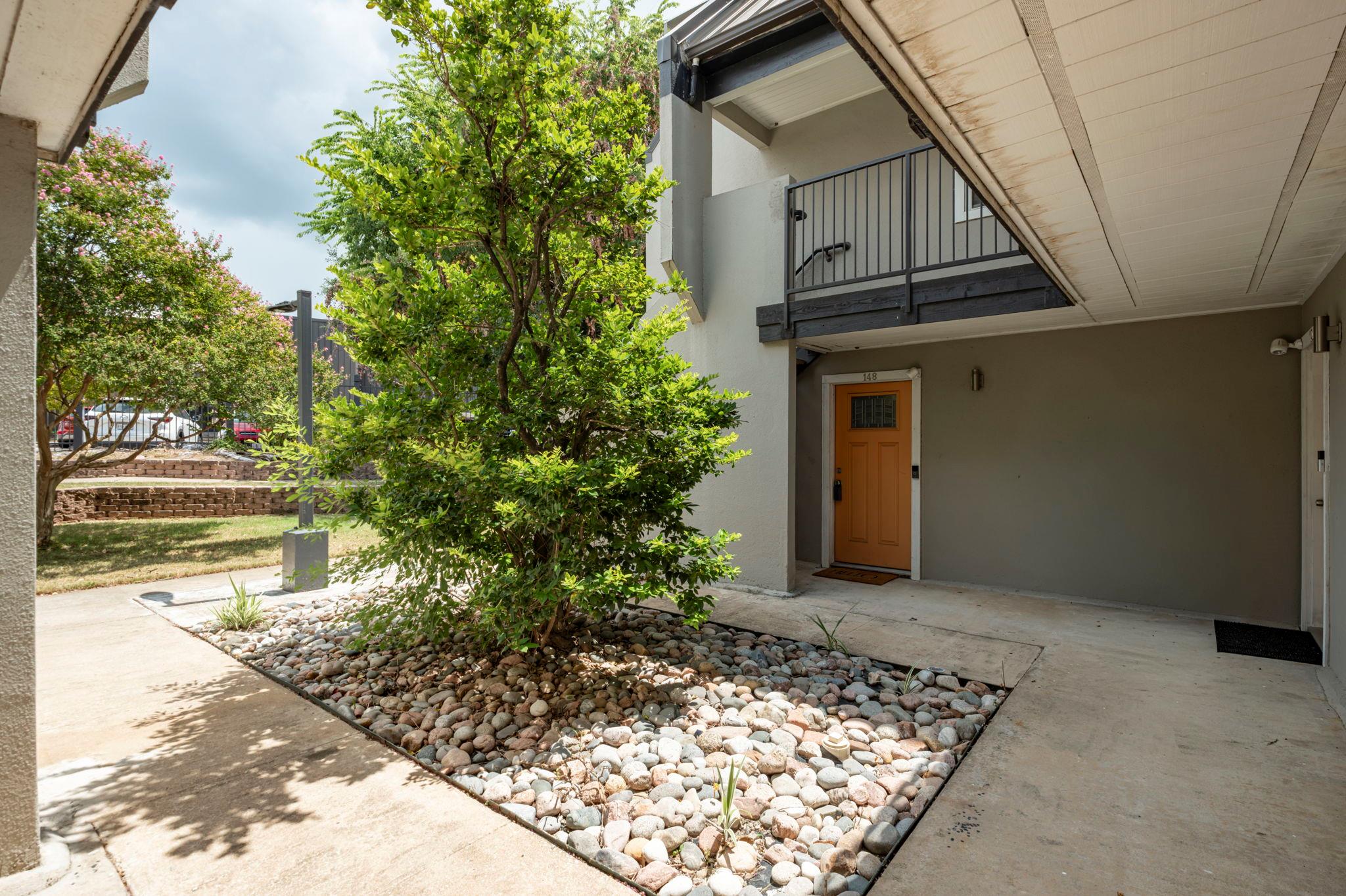 935 La Posada Dr # 148, Austin, TX 78752