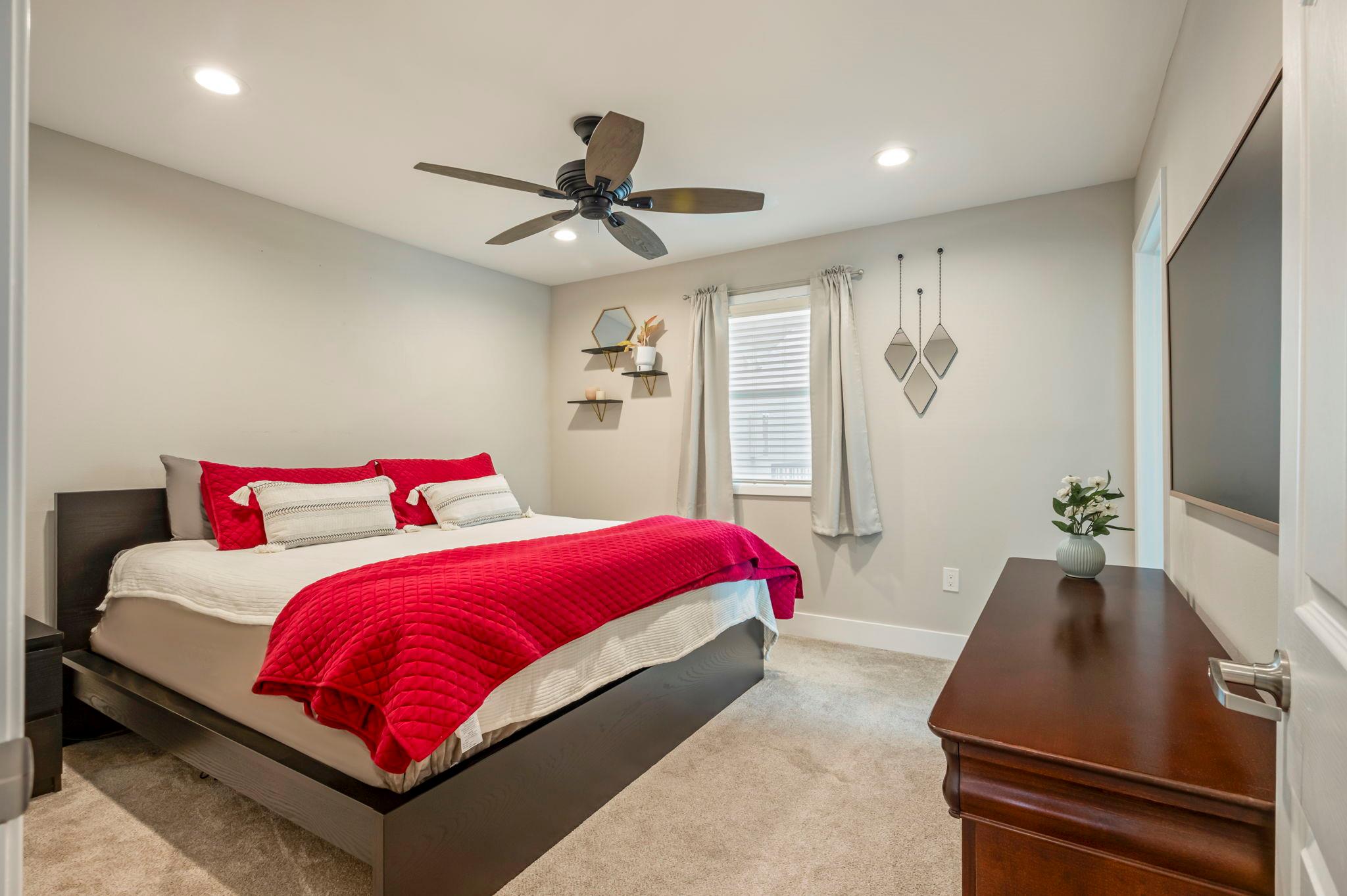 935 La Posada Dr # 148, Austin, TX 78752