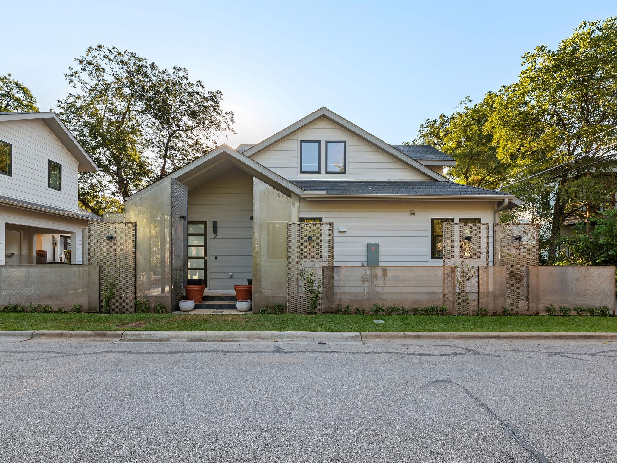 1401 E 3rd St # 2, Austin, TX 78702