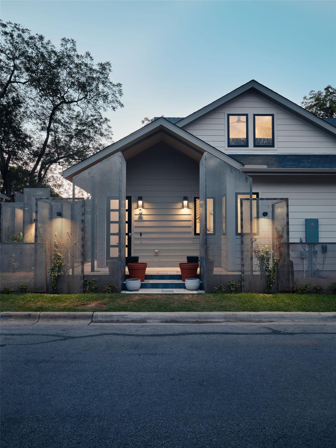 1401 E 3rd St # 2, Austin, TX 78702