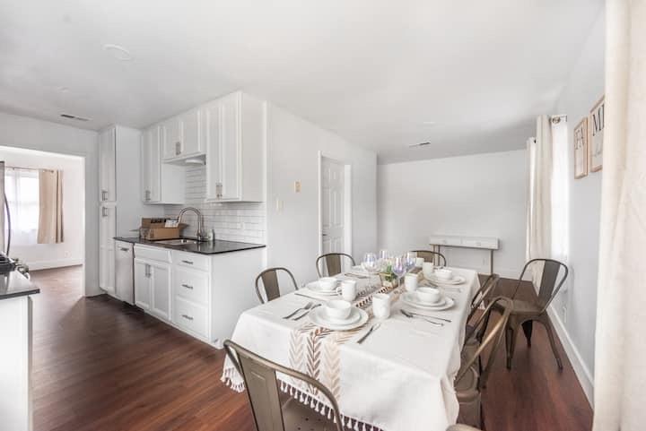 5700 Signal Pt, Austin, TX 78724