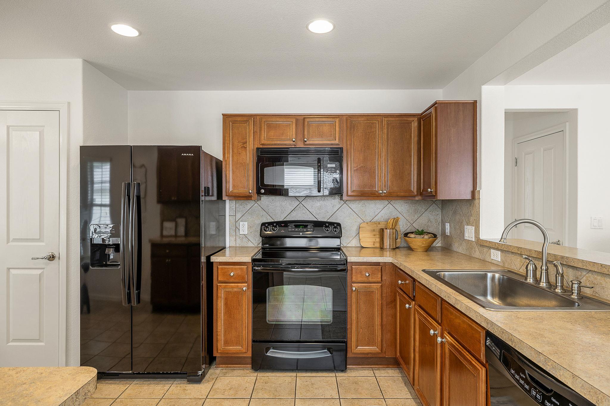 607 Salt Creek Ln, Georgetown, TX 78633