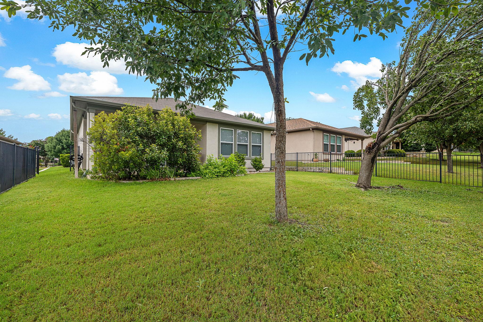 607 Salt Creek Ln, Georgetown, TX 78633