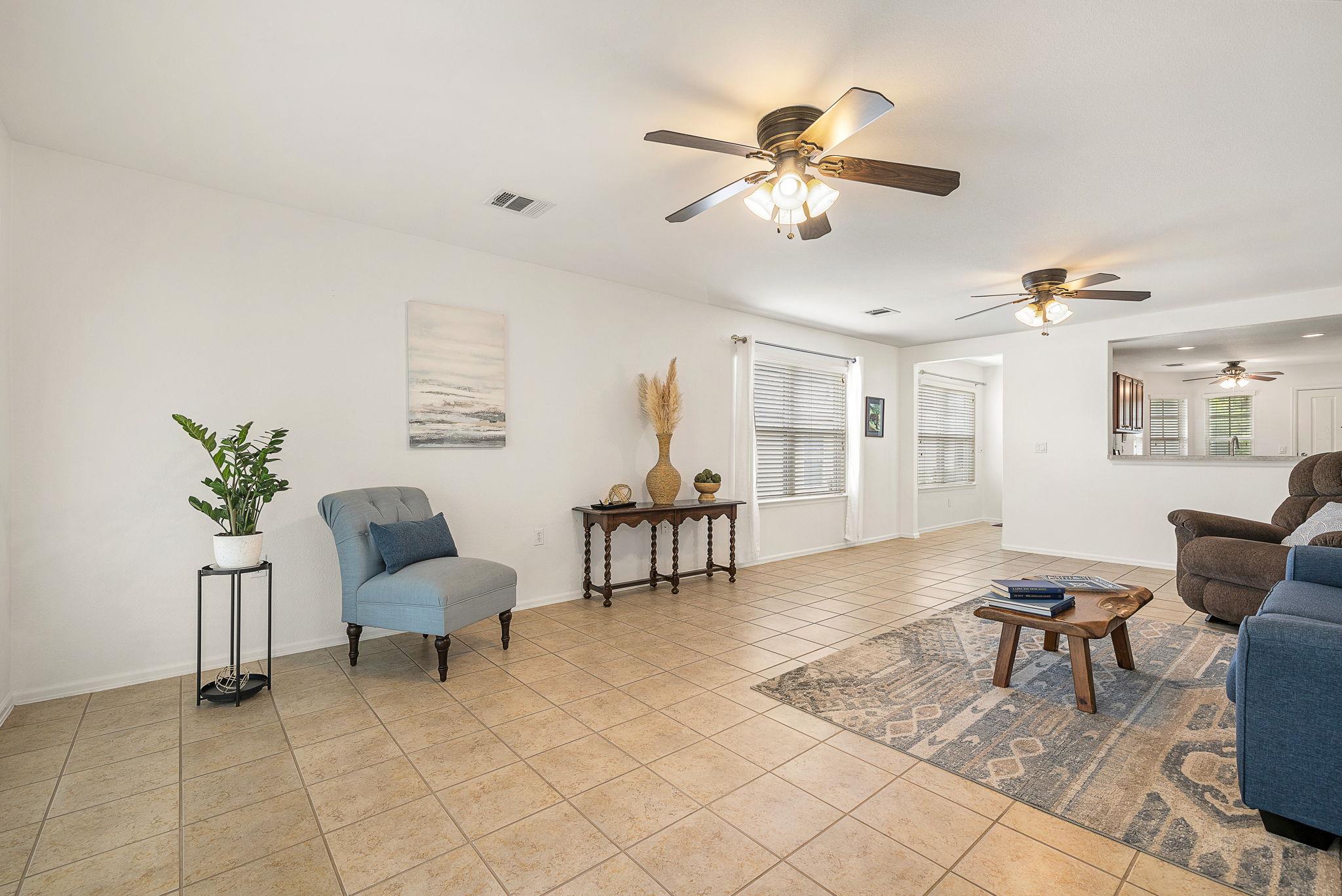 607 Salt Creek Ln, Georgetown, TX 78633