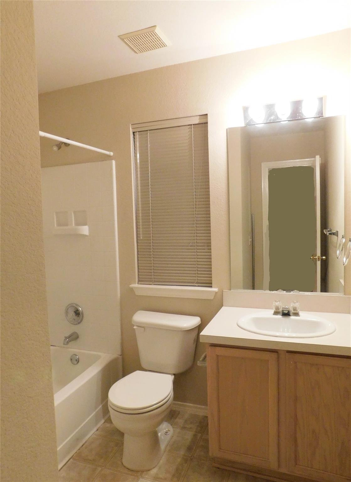 165-A Michaelis Rd # A, Kyle, TX 78640