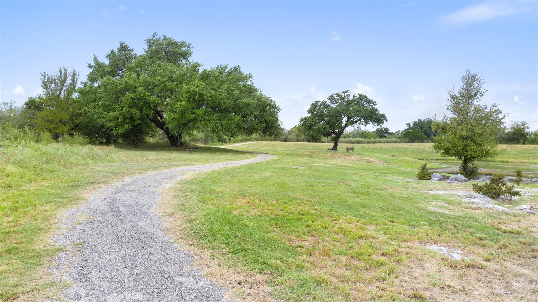 108 Cross Trl, Spicewood, TX 78669