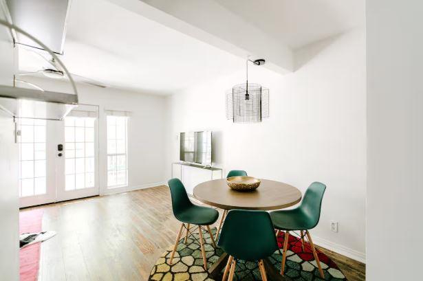 1510 6th St W # 110, Austin, TX 78703