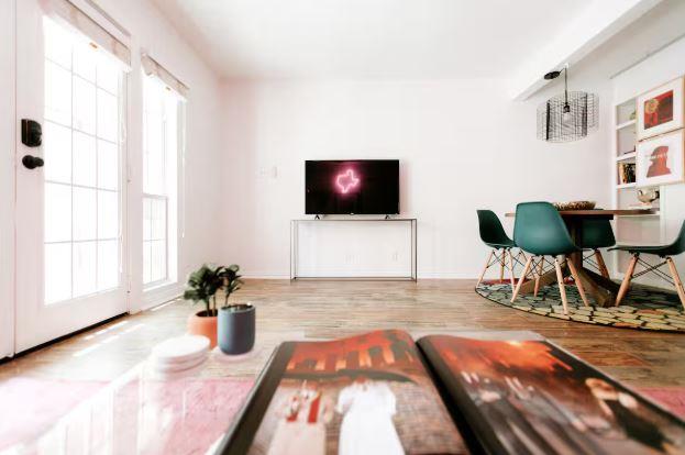 1510 6th St W # 110, Austin, TX 78703