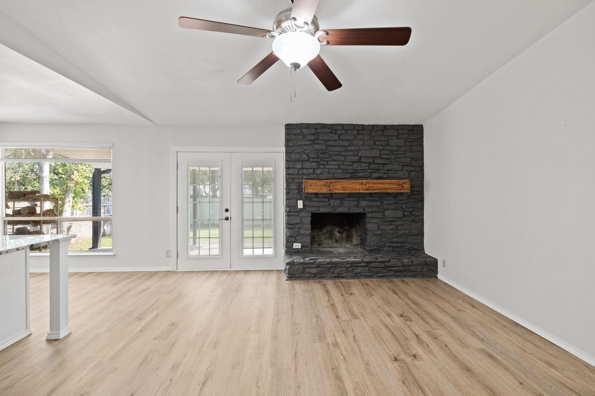 10001 Woodglen Dr, Austin, TX 78753