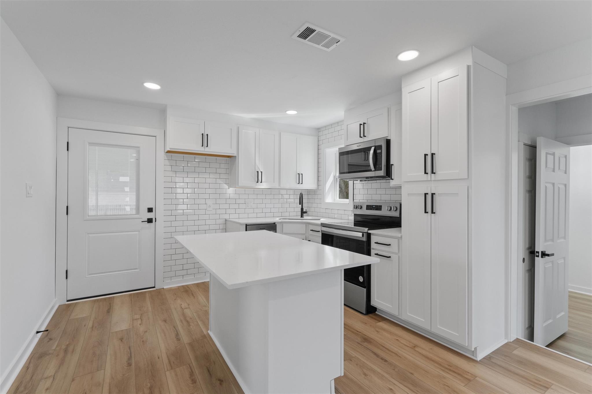 901 N Church St W, Georgetown, TX 78626