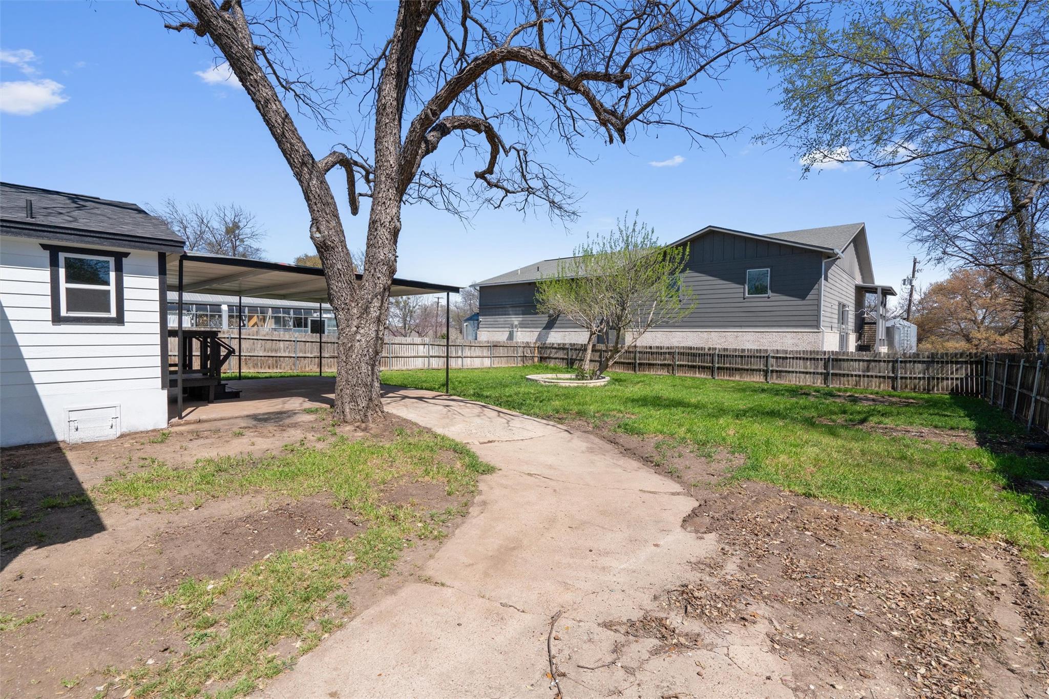 901 N Church St W, Georgetown, TX 78626