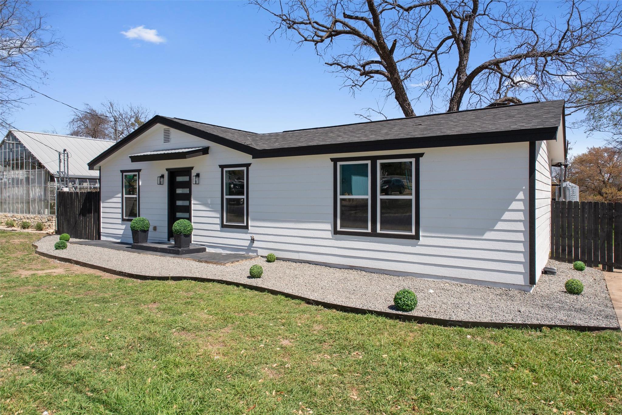 901 N Church St W, Georgetown, TX 78626