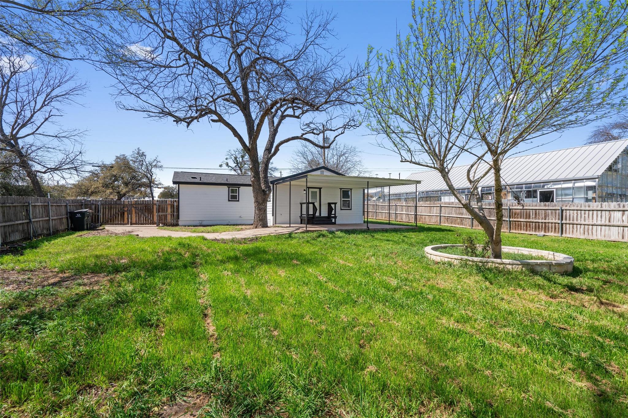 901 N Church St W, Georgetown, TX 78626