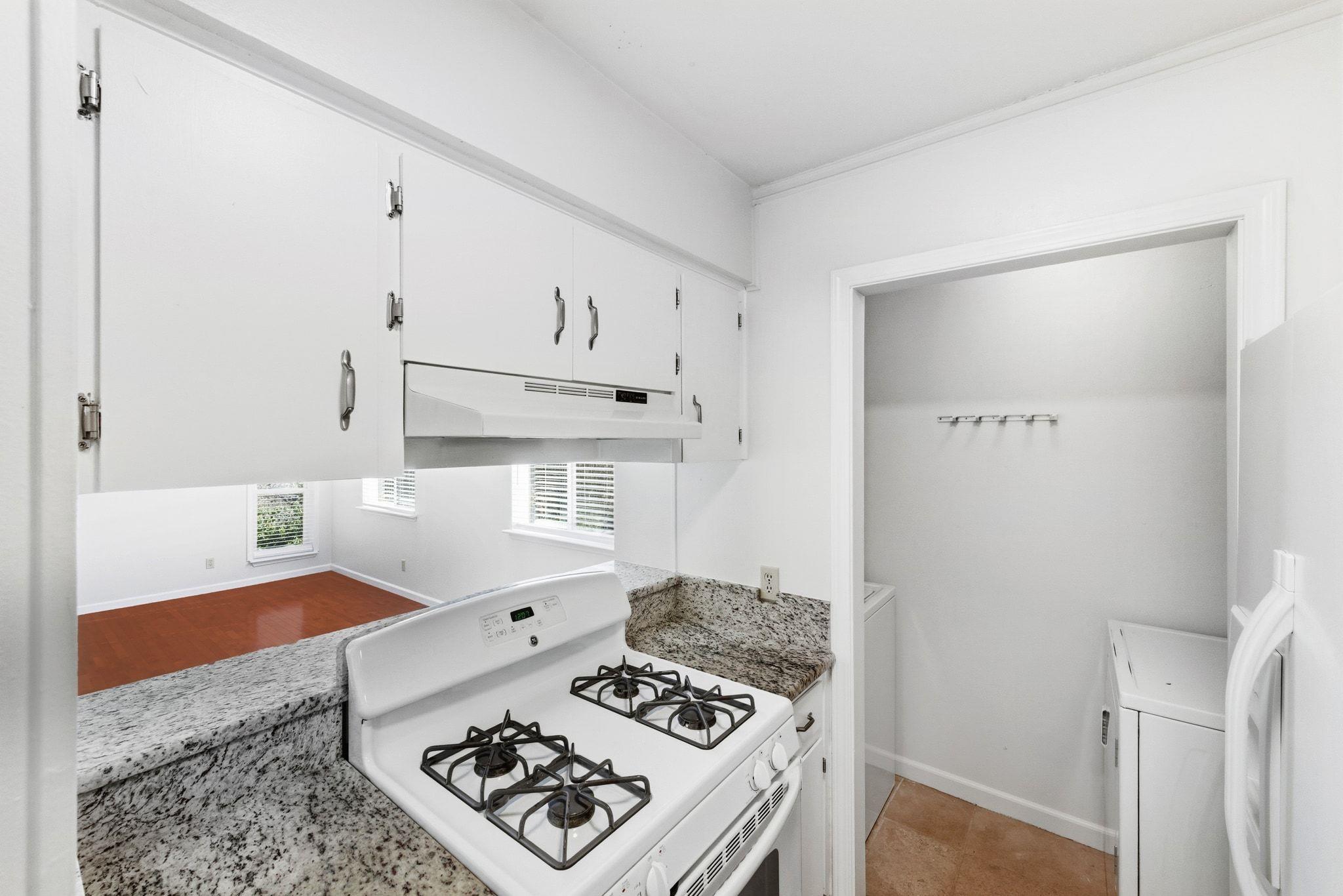 6210 Shadow Valley Dr, Austin, TX 78731