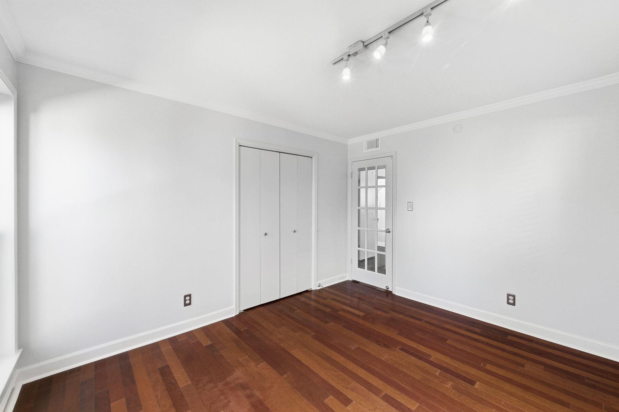 6210 Shadow Valley Dr, Austin, TX 78731