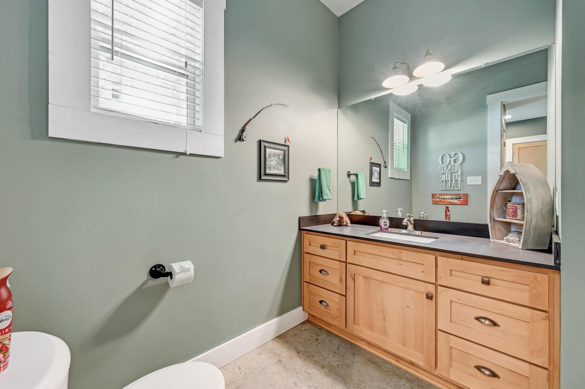 464 County Road 471, Gonzales, TX 78629