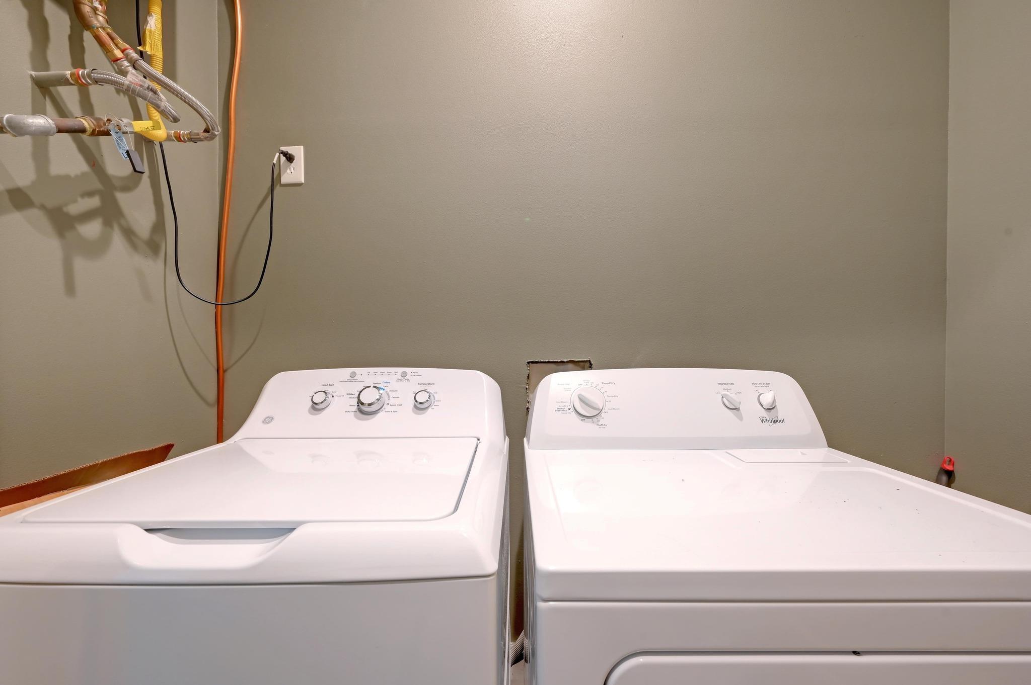 464 County Road 471, Gonzales, TX 78629