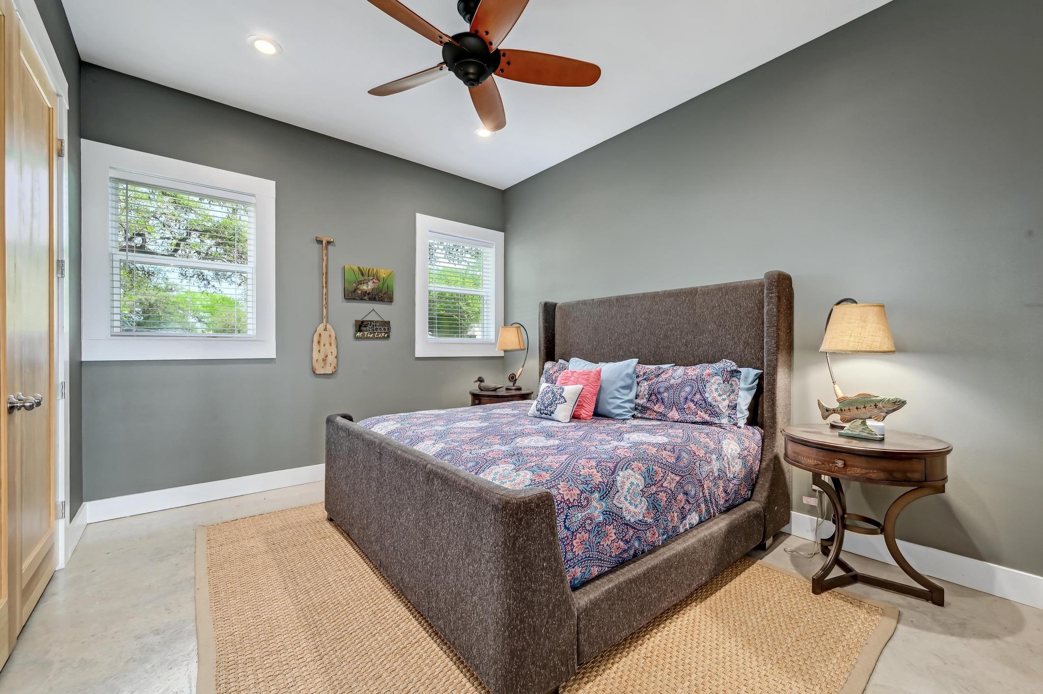 464 County Road 471, Gonzales, TX 78629