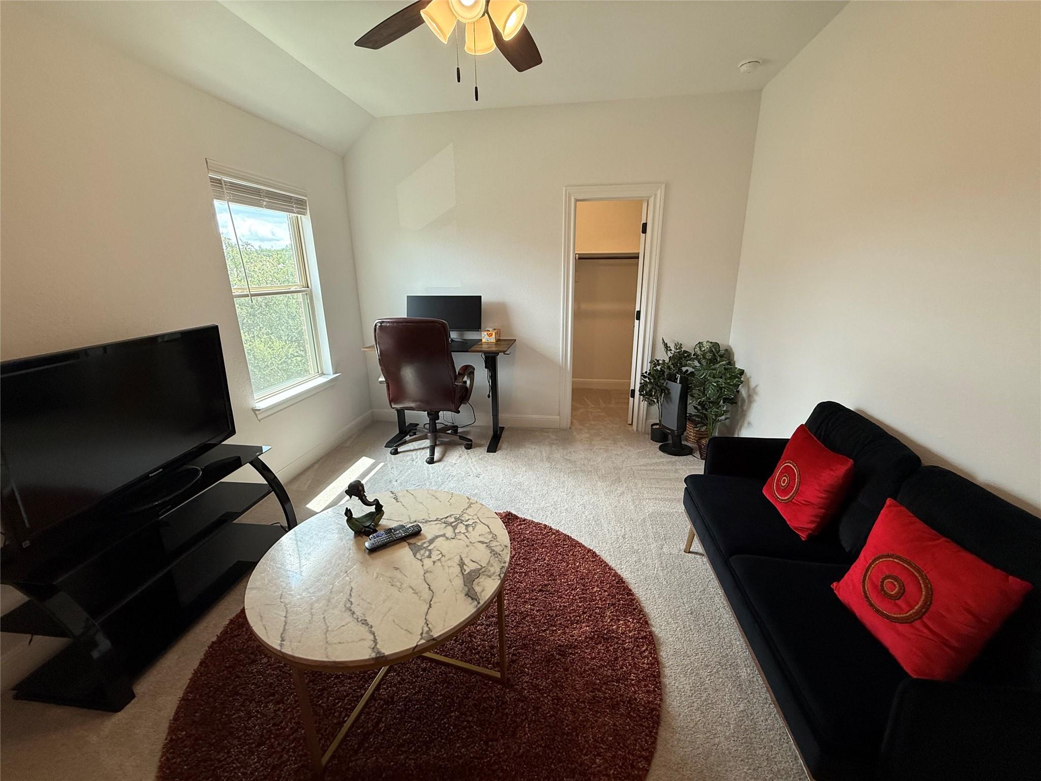 5321 Texas Bluebell Dr, Spicewood, TX 78669