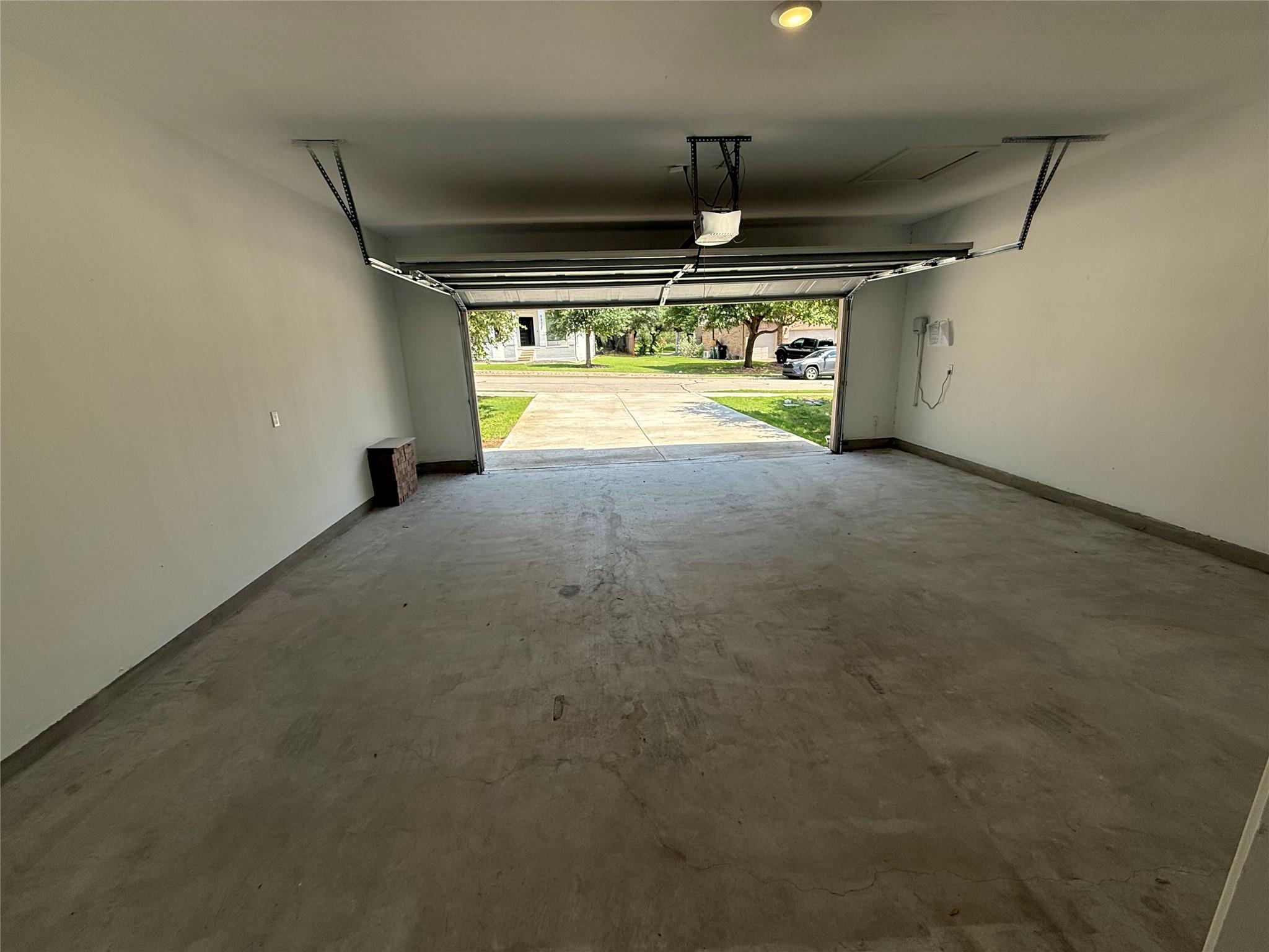 5321 Texas Bluebell Dr, Spicewood, TX 78669