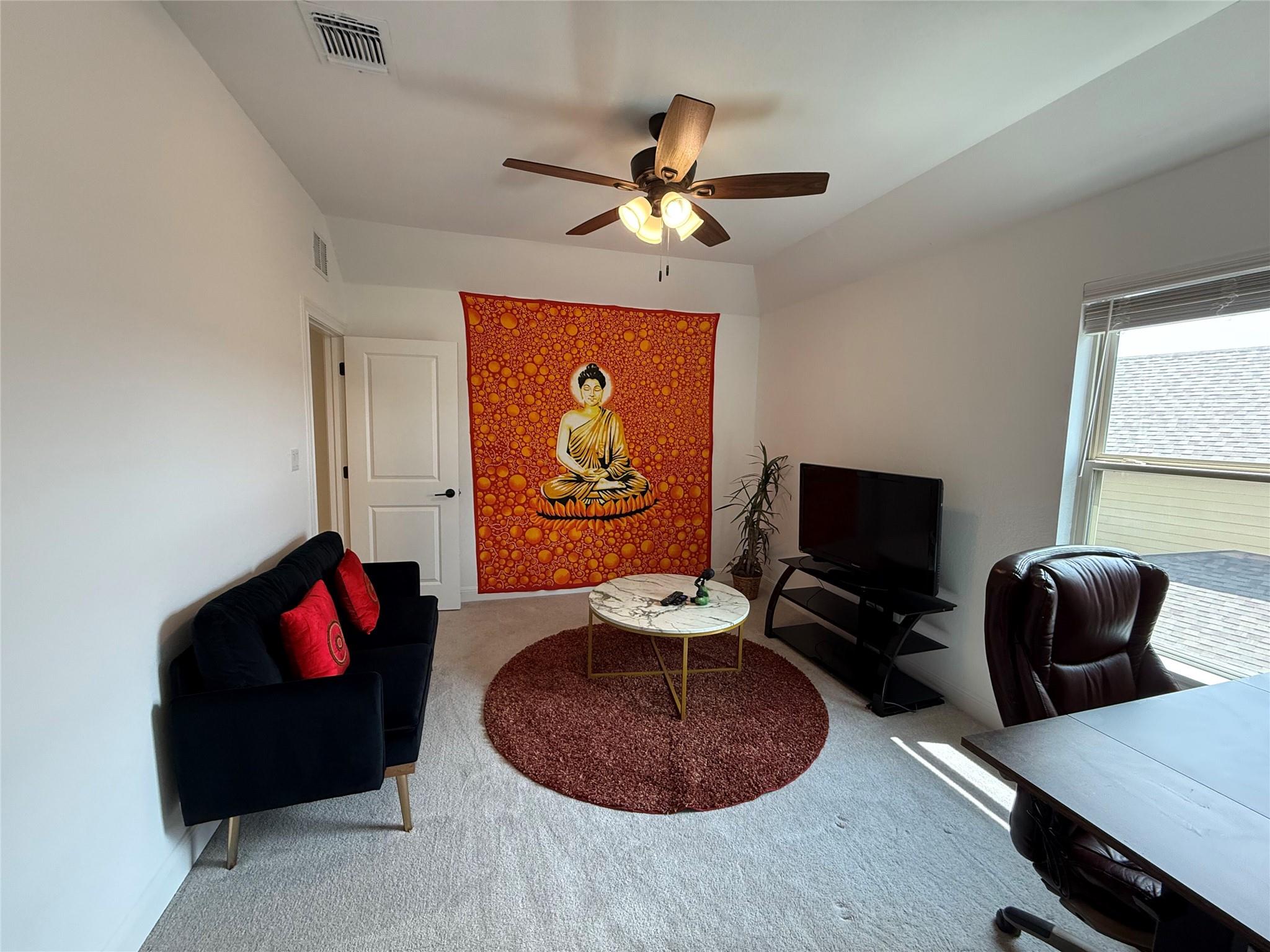 5321 Texas Bluebell Dr, Spicewood, TX 78669