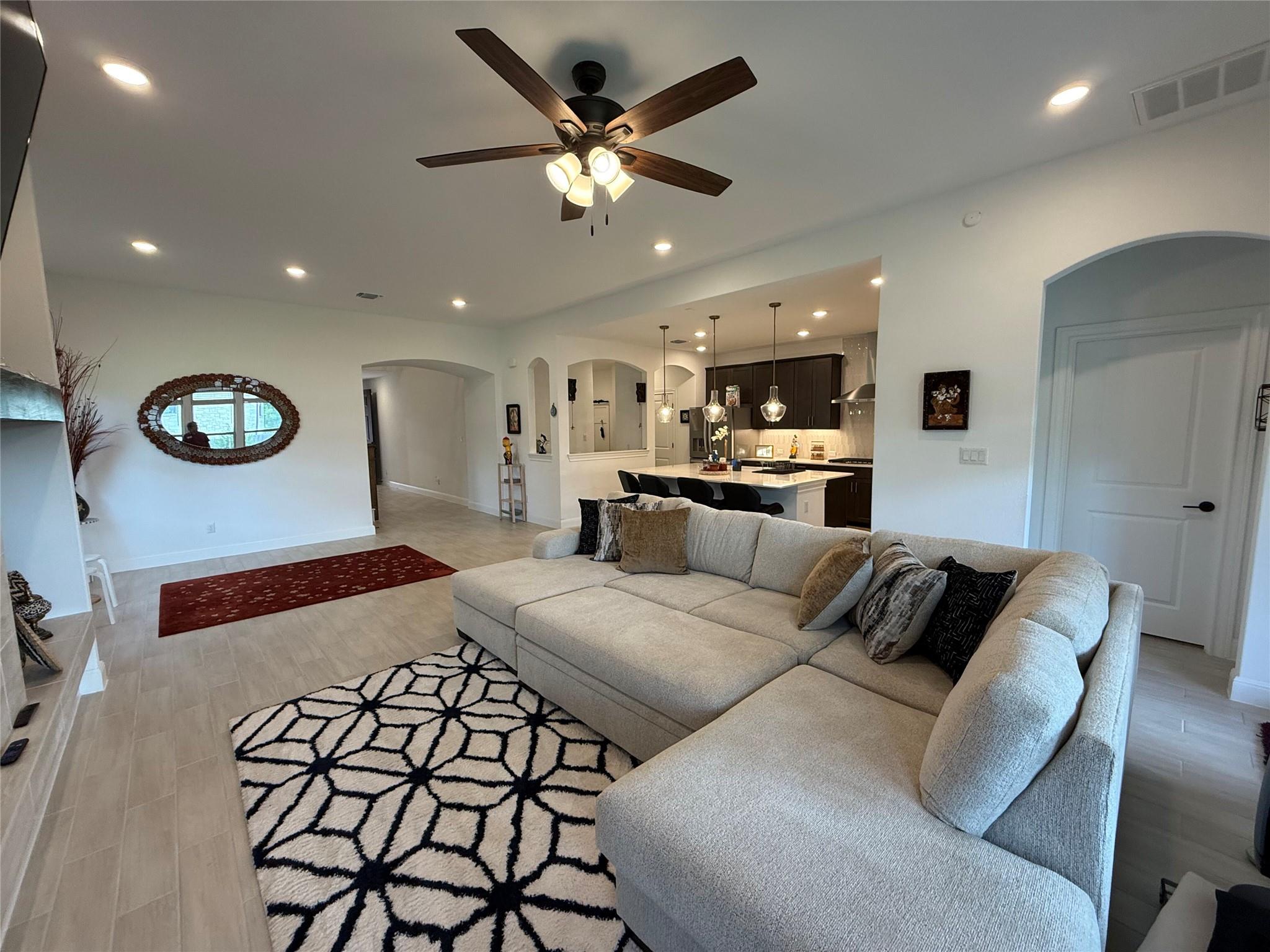 5321 Texas Bluebell Dr, Spicewood, TX 78669