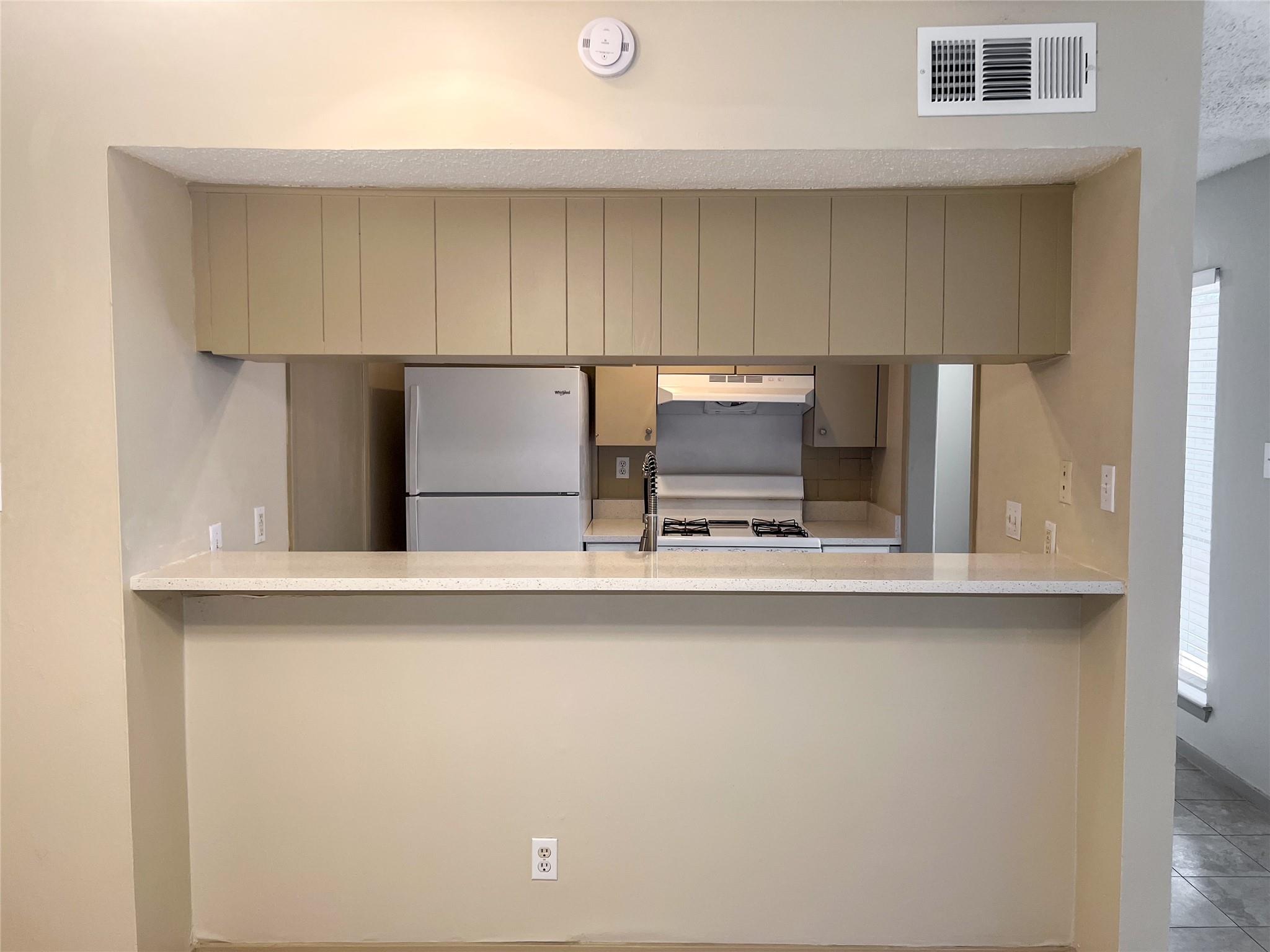 7206 Creekside Dr # C, Austin, TX 78752