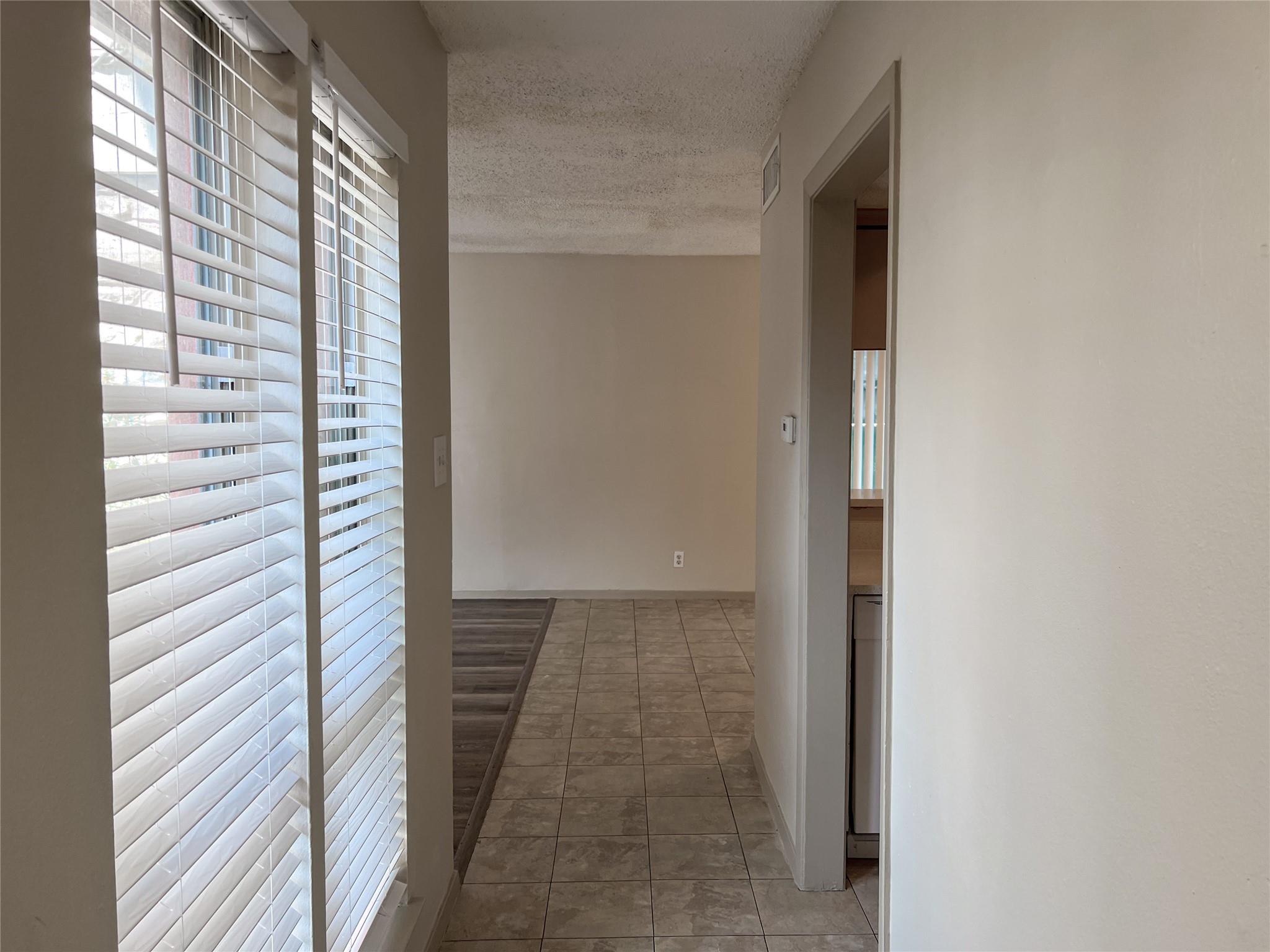 7206 Creekside Dr # C, Austin, TX 78752