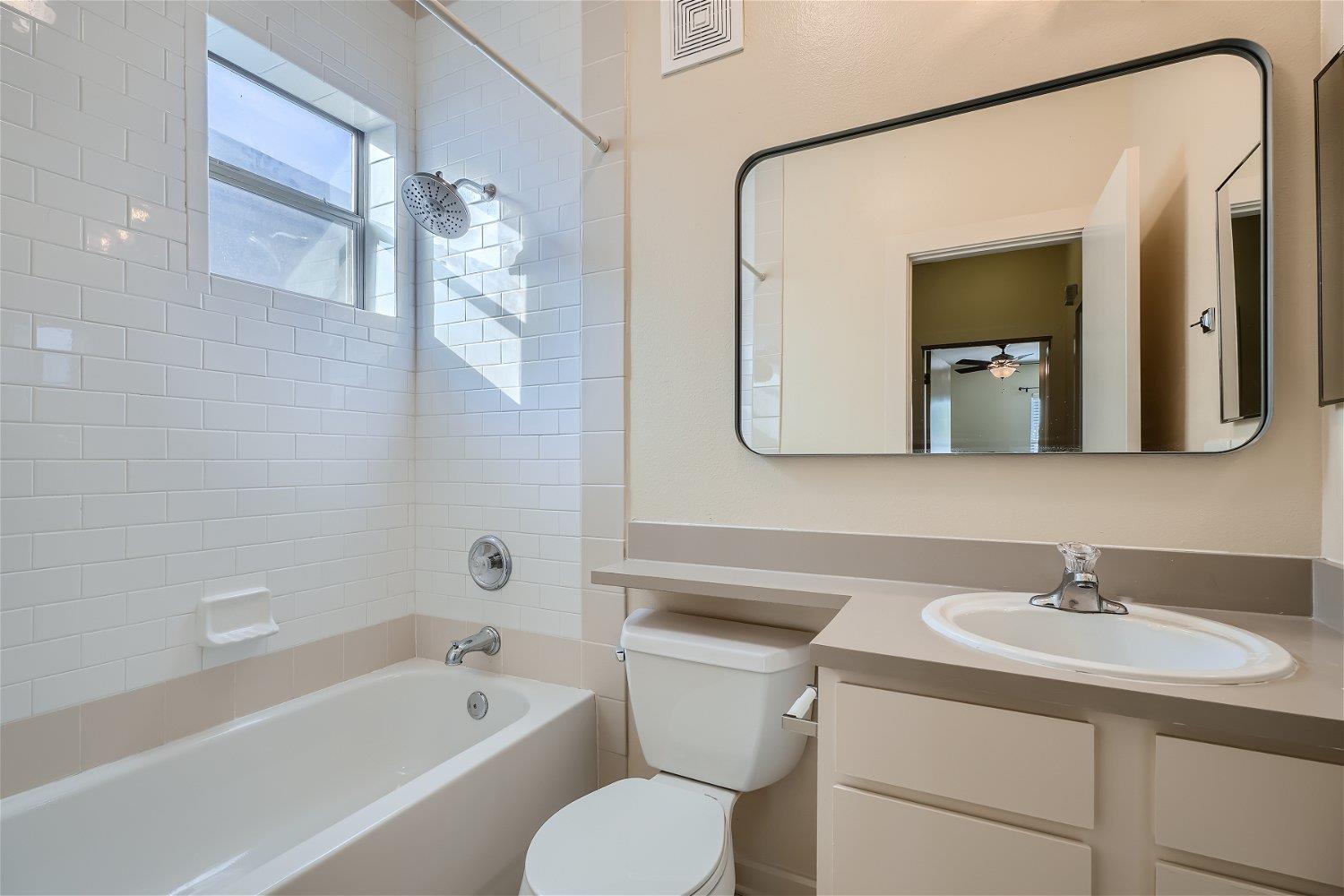 1201 Grove Blvd # 1404 A, Austin, TX 78741