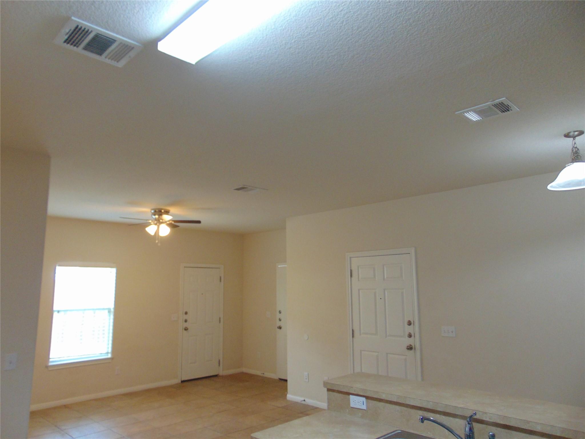 104 Liberty Place Cv # B, Liberty Hill, TX 78642