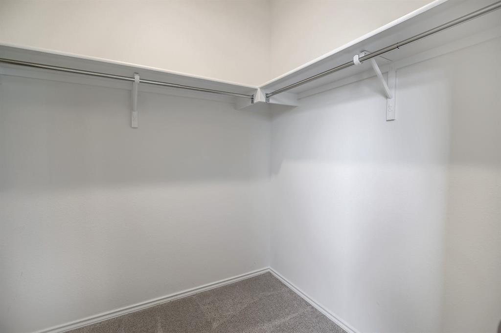 210 Adeline Dr, Kyle, TX 78640