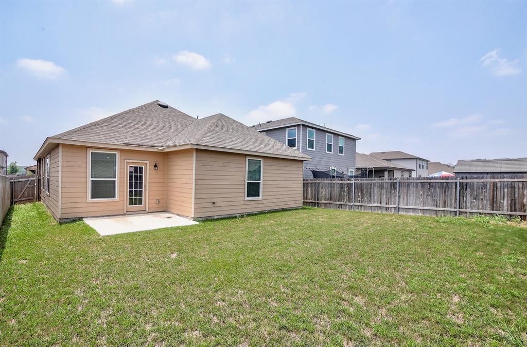 210 Adeline Dr, Kyle, TX 78640
