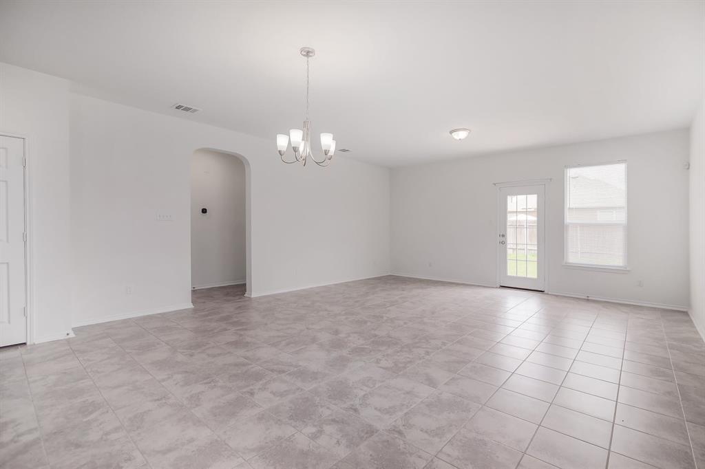 210 Adeline Dr, Kyle, TX 78640